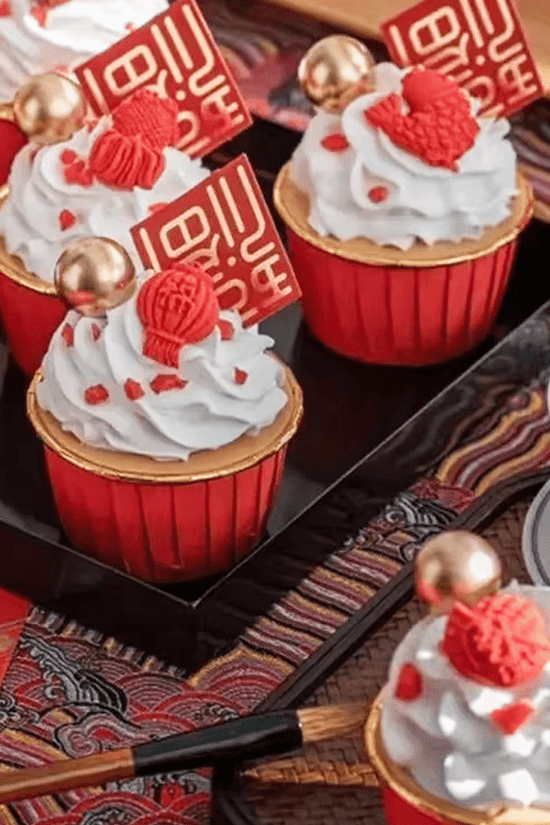 Red And Gold Foil Baking Paper Cup - TEM IMPORTS™